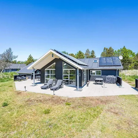 Luxurious Family Retreat In Blavand-By Traum *