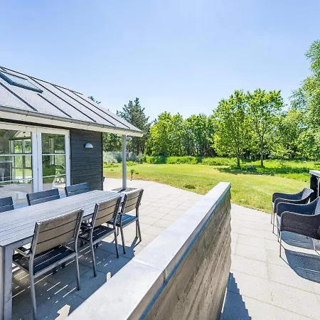 Dom wakacyjny Luxurious Family Retreat In Blavand-By Traum